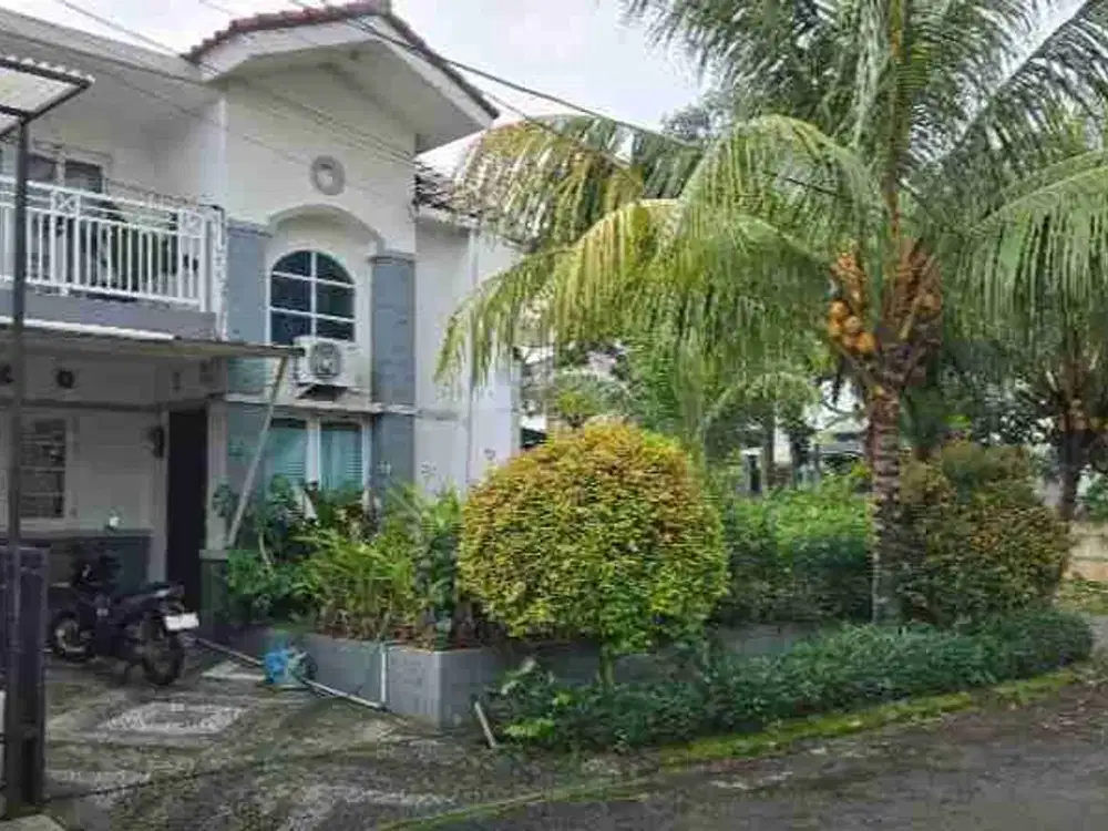 RUMAH CINERE DEPOK POSISI HOOK LOKASI NYAMAN STRATEGIS 2 LANTAI HALAMAN LUAS