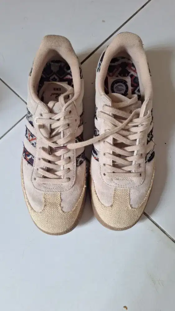 Adidas samba consortium cup