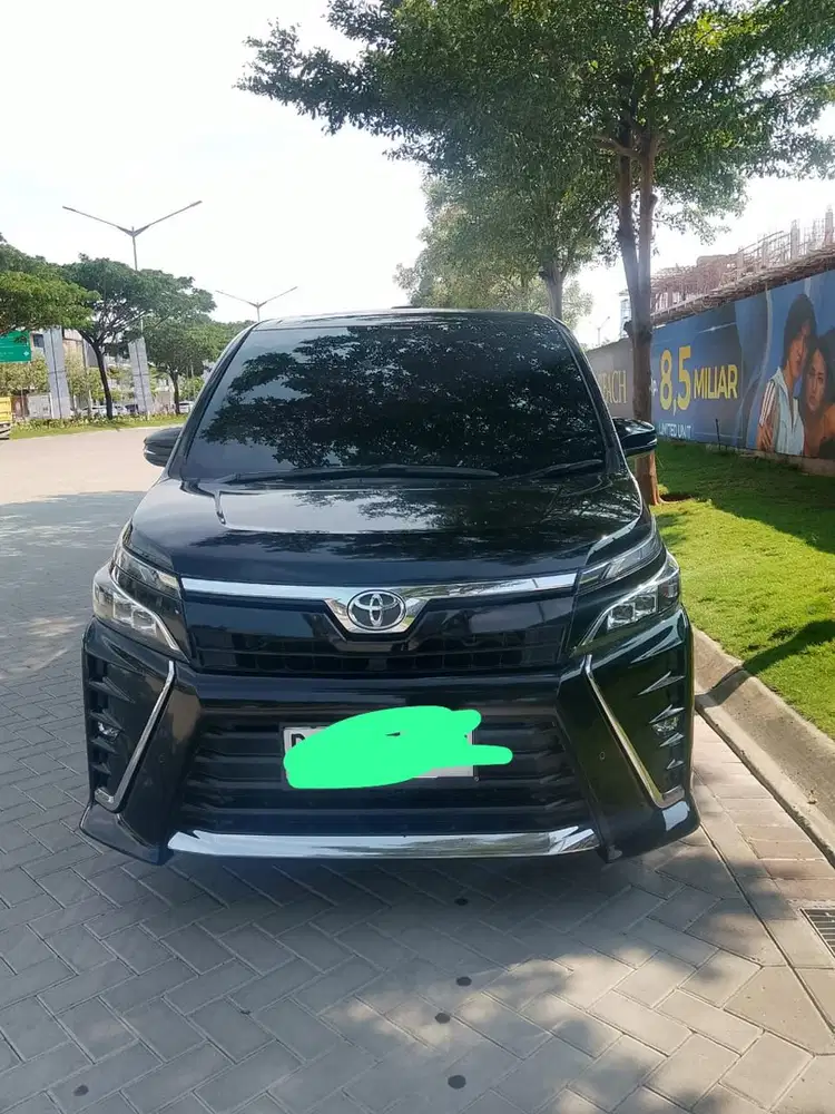 Toyota Voxy 2020 Bensin