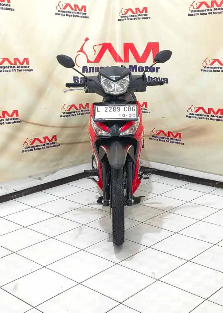 Km 8 Ribu Honda supra x 125 fi Tahun 2024 warna hitam