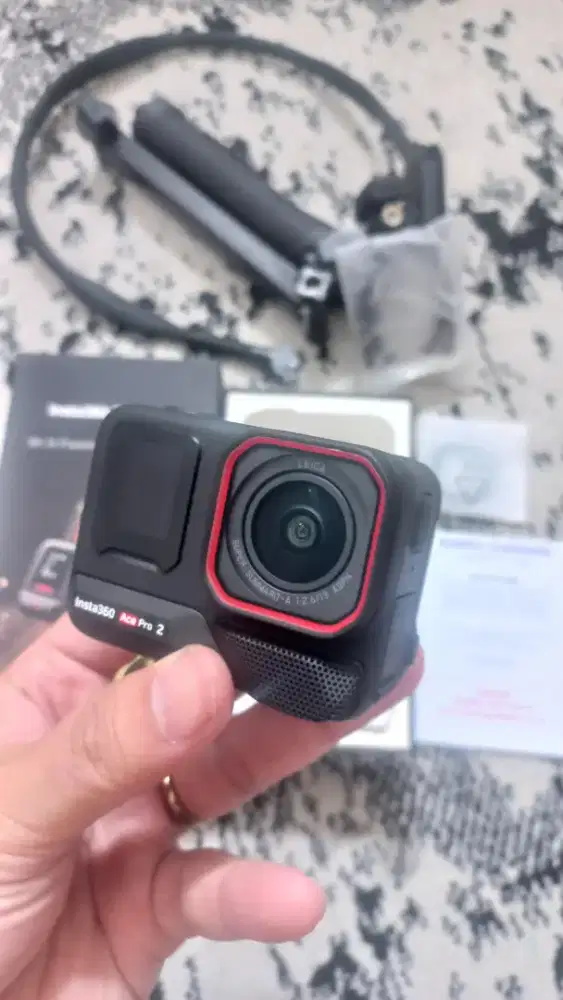 Insta360 ace pro2 - like new!!!