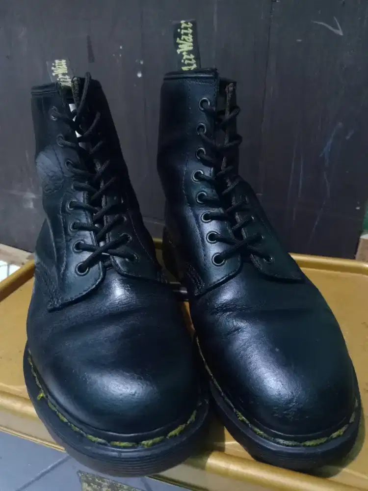 dr martens 1460
