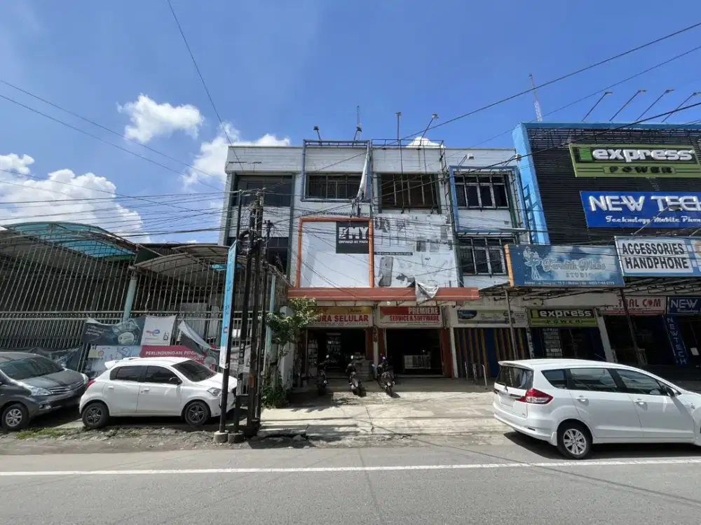 Ruko di Jalan Sekip ( Spot Pusat Keramaian )