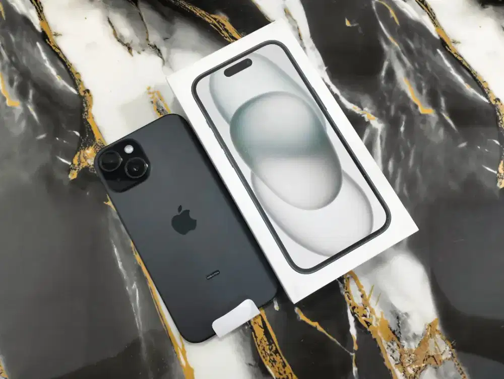 iPhone 15 Hitam 128 GB Garansi iBox BH 100 Cuman Buka Kotak