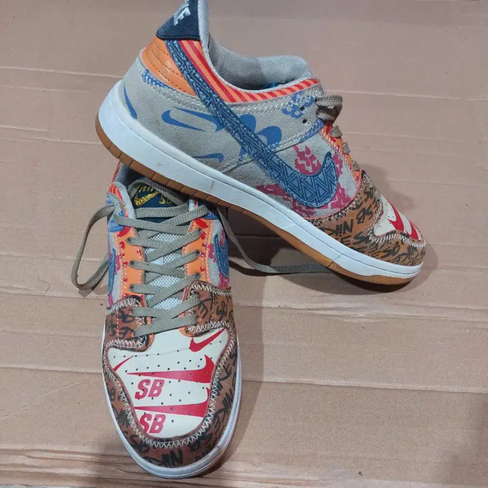 Sepatu sneakers Nike SB Low