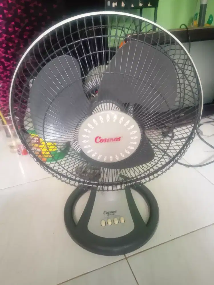 Kipas angin meja 12 inch merk cosmos normal siap pakai nego tipis
