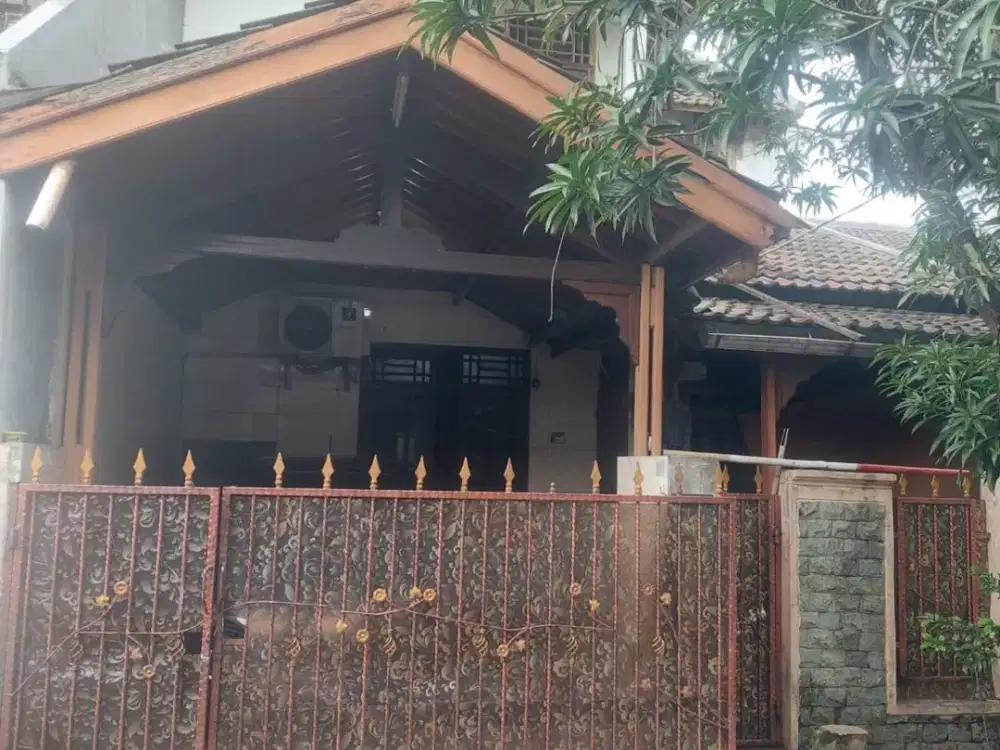 Dijual Rumah 2 Lantai Bebas Banjir di Perumahan Taman Tytyan Indah Bekasi