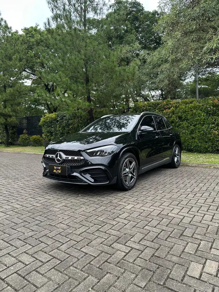 Mercedes Benz GLA 200 AMG 2025