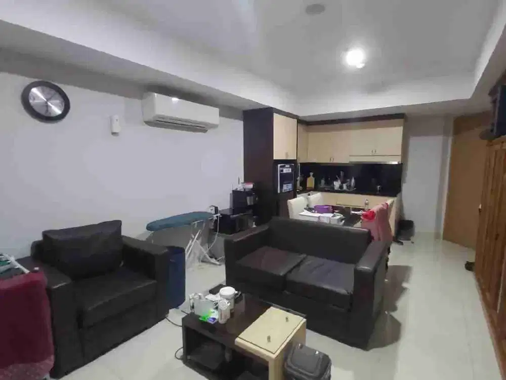 Jual cepat The Mansion Kemayoran 2 BEDROOM SUDAH Full Furnish & Siap Huni Luas 76m² .
Unit terbatas.