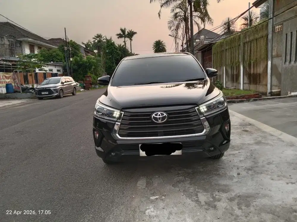 INNOVA V DIESEL MATIC 2020
