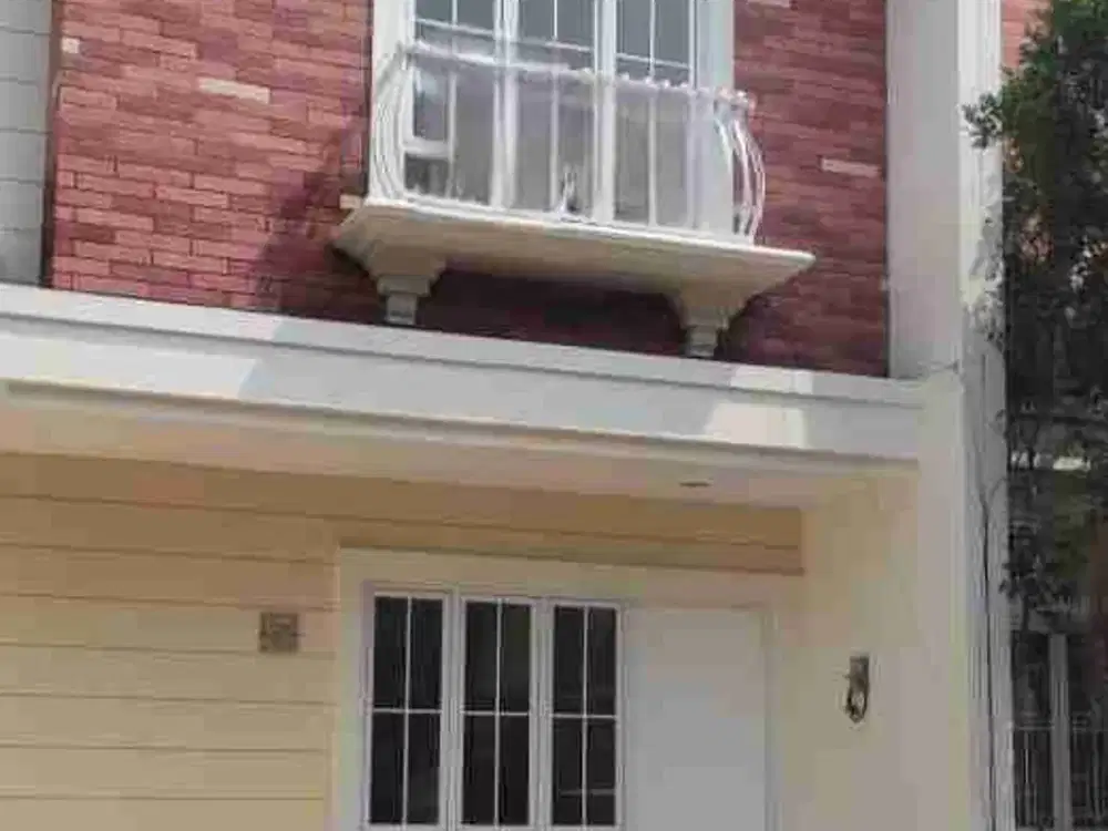 rumah siap huni bagus terawat  di cluster D cataluna jababeka cikarang