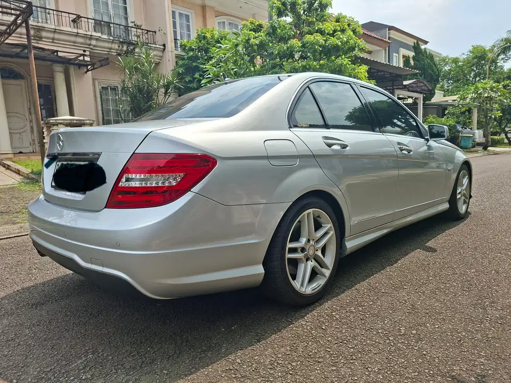 Mercedes-Benz C250 2012 Bensin