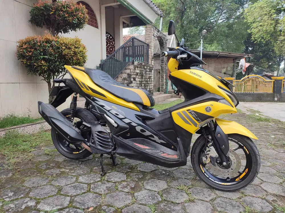 YAMAHA AEROX OLD 155 TAUN 2017 SS LENGKAP
