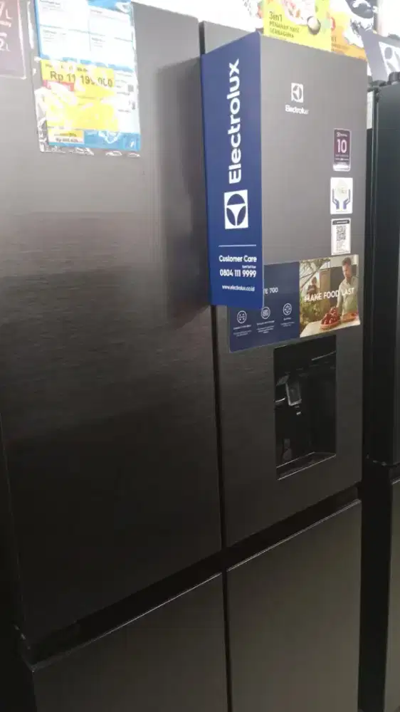 Kulkas Electrolux multidoor eqe-4960