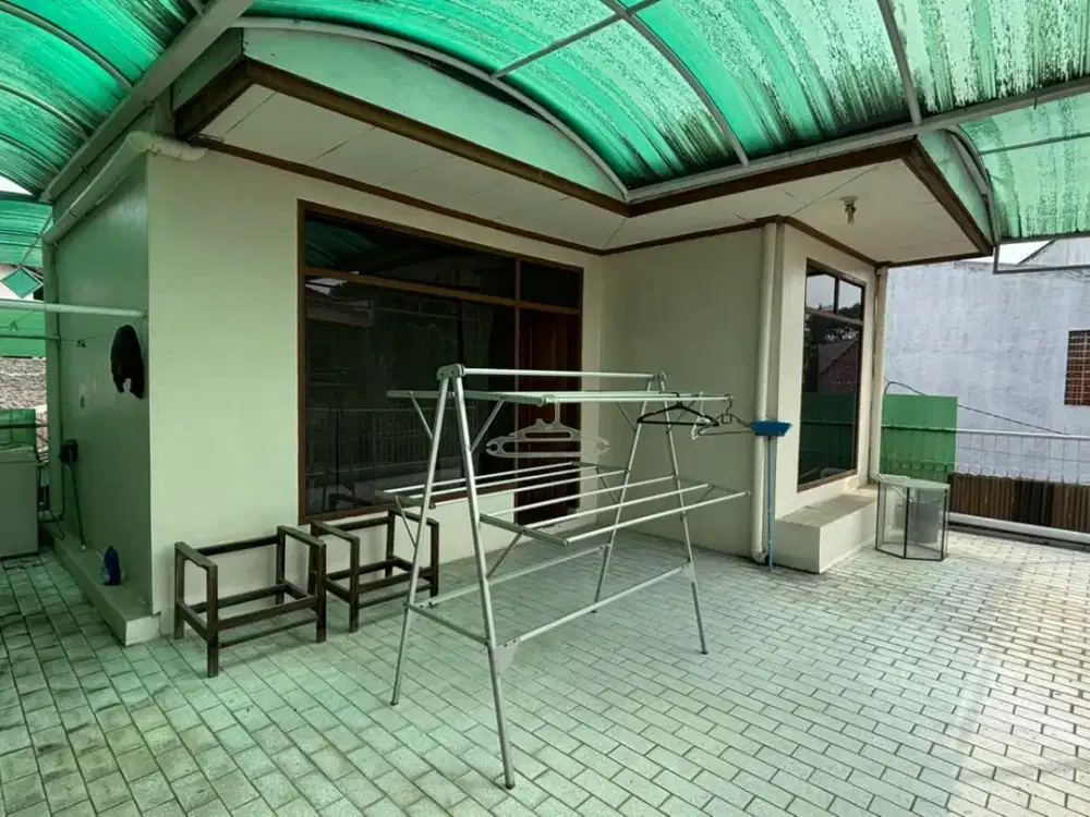 JUAL RUMAH FULL FURNISHED SAYAP RIAU BENGAWAN BANDUNG WETAN