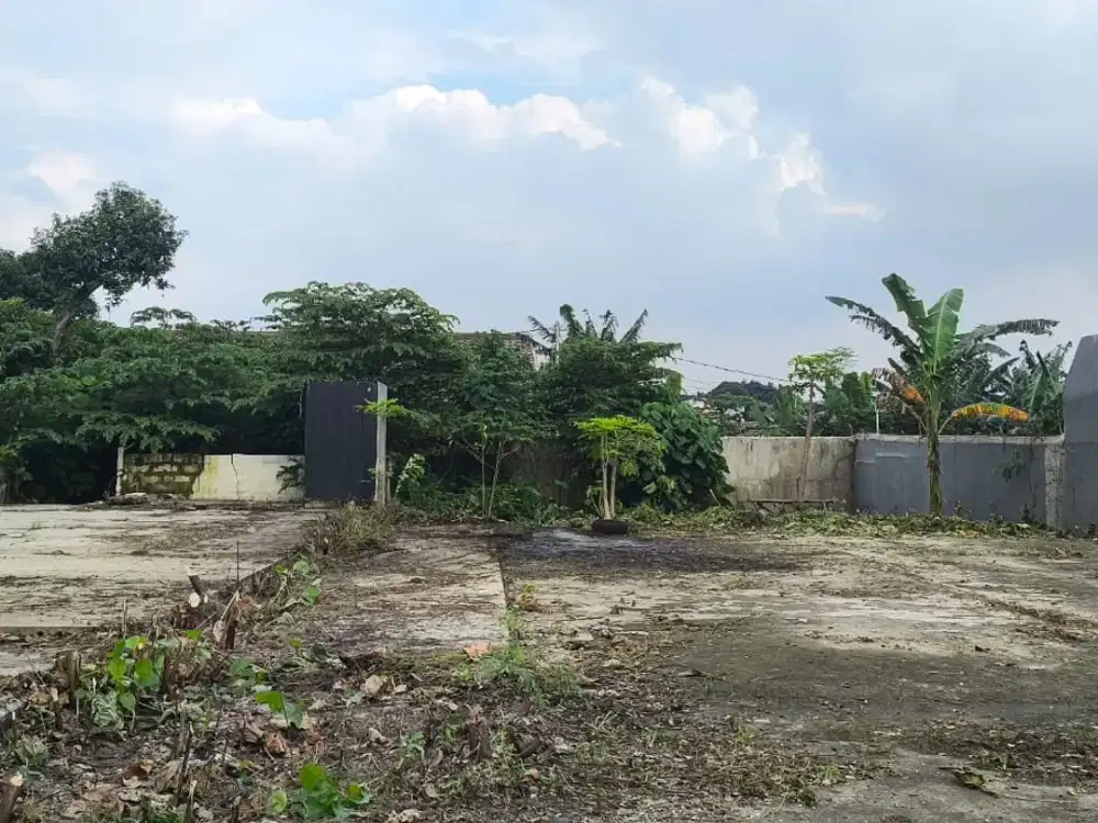 Tanah kavling luas harga dibawah njop di lokasi Strategis di jl Adam Malik Kreo Tanggerang