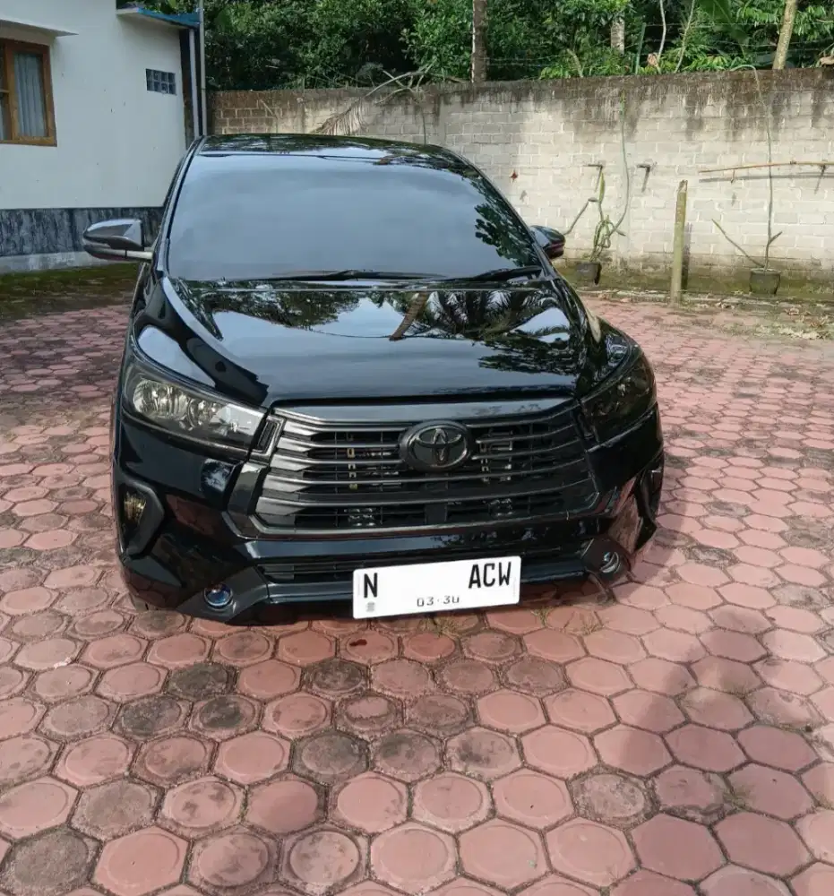 Innova Reborn Diesel 2.4 G MT Super Istimewa