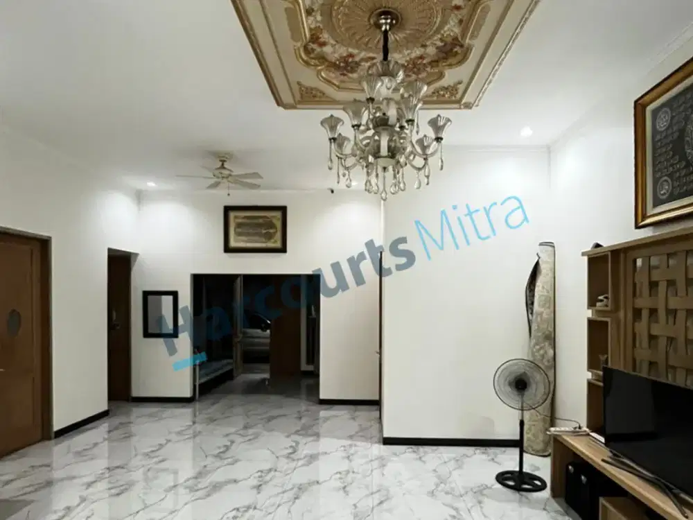 JUAL CEPAT, UNIT TOWN HOUSE STRATEGIS, LT 194 M2, JALAN JAMBORE HARJAMUKTI, CIMANGGIS, DEPOK, JAWA BARAT