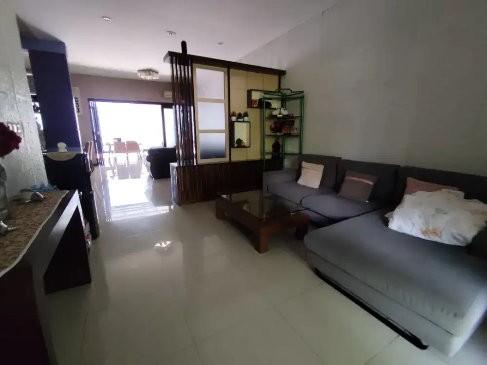 Dijual rumah bagus di Asia Tropis Harapan Indah Bekasi Barat