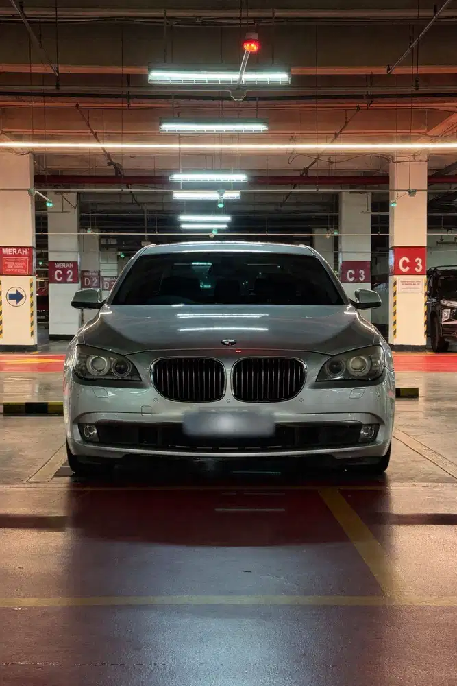 BMW 730 LI AT CBU TAHUN 2010