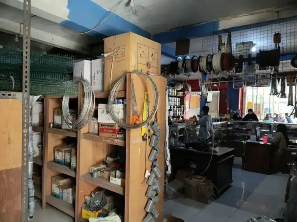 Toko Bangunan & rumah Kost dekat Terminal Bratang