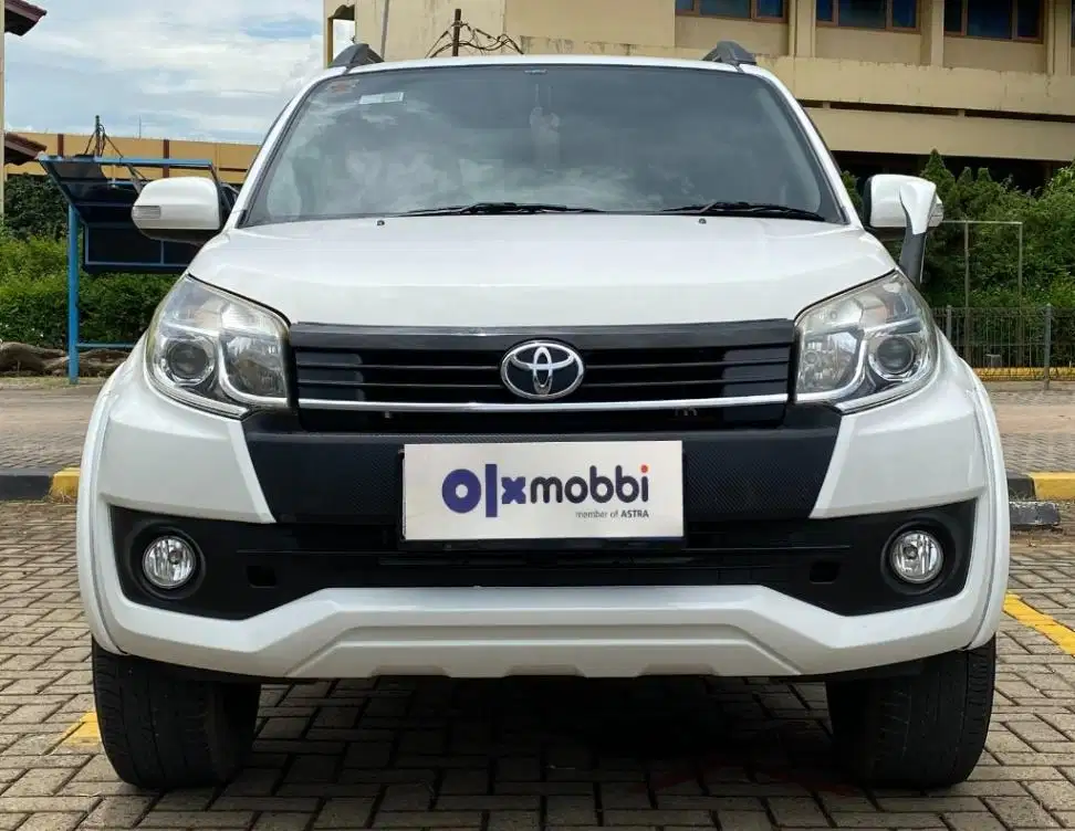 TDP 6,JT, Toyota Rush 1.5 G Bensin-AT Putih 2016