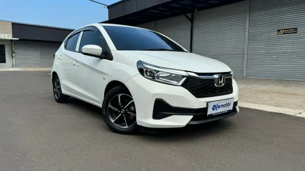 DP MURAH Honda Brio Satya 1.2 E Bensin-AT 2023  CZKZB