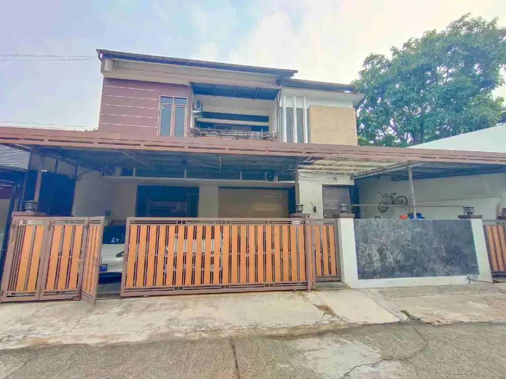 JUAL Rumah Lux Luas di Taman Kopo Indah 2 Patung Kuda