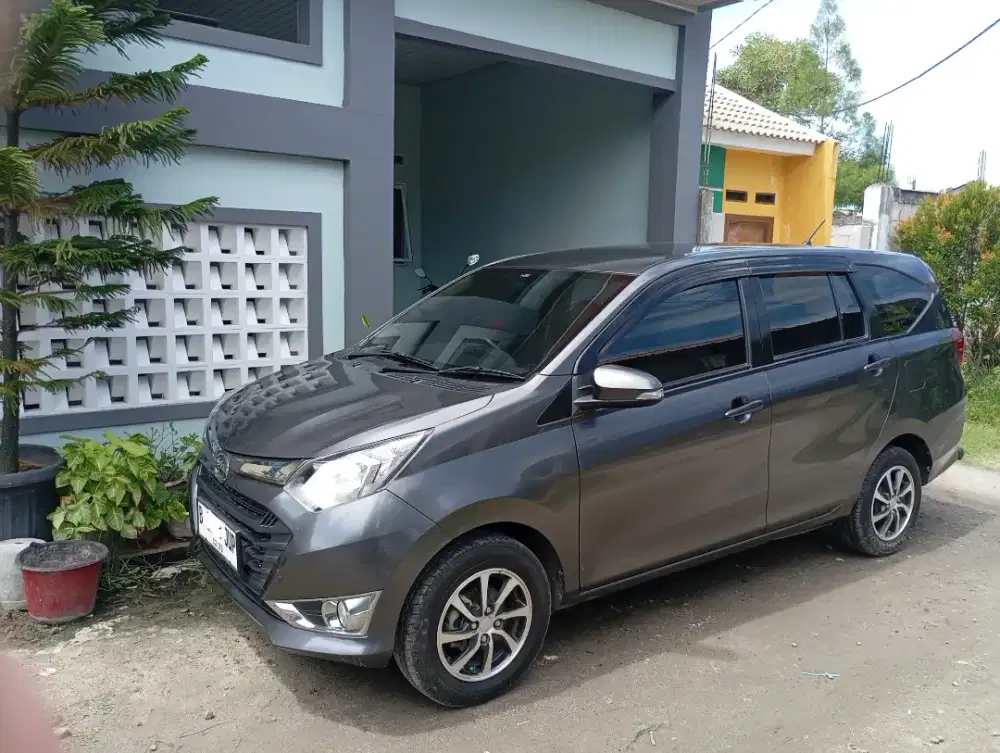 SIGRA 1.2 R MANUAL 2018 KM LOW