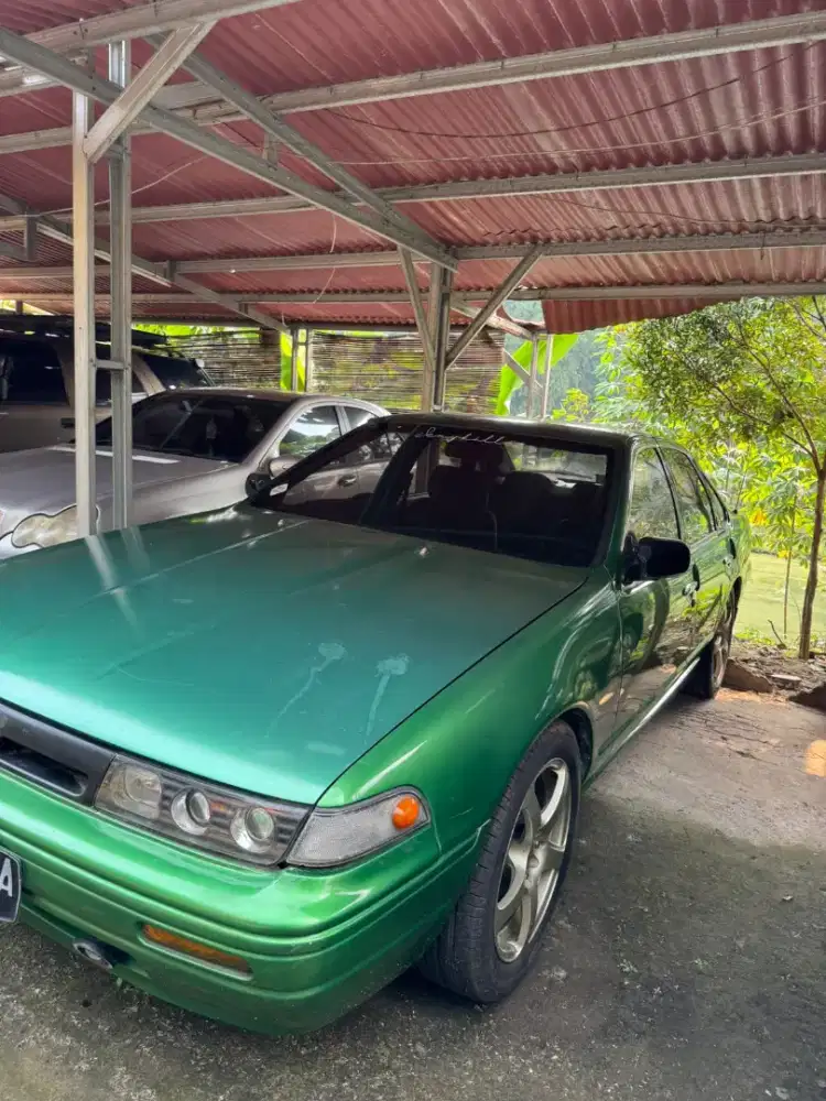 Nissan cefiro MT 1990