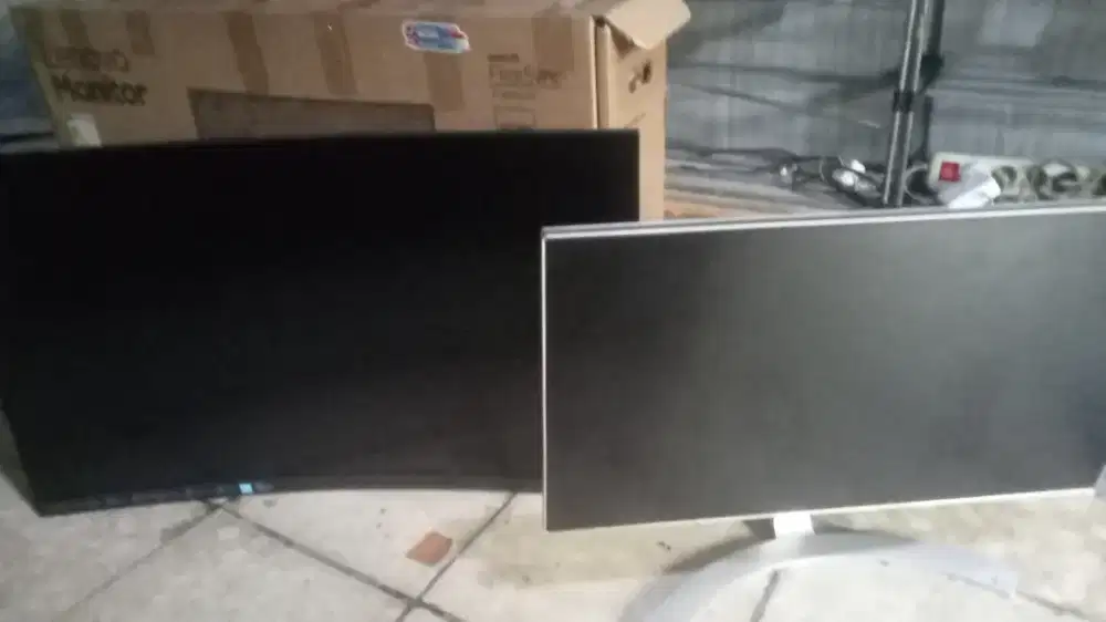 Lenovo 32 inch dan LG 24 inch