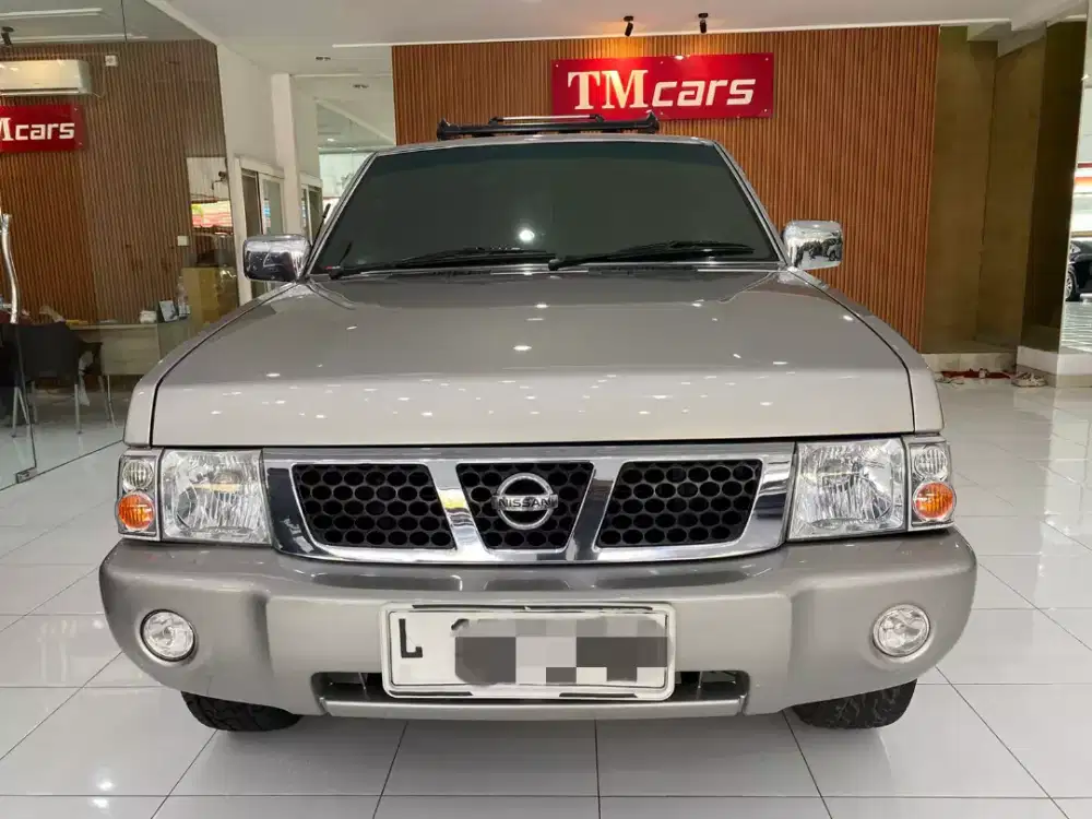 Nissan Terrano 2003 Spirit 2.4 MT super istimewa