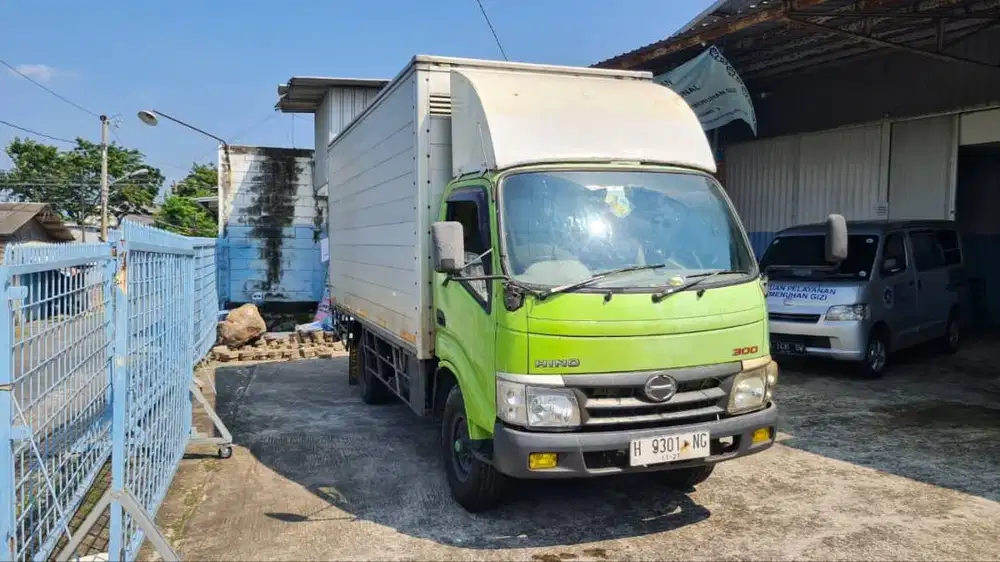 Truck hino dutro 2017 jos jiss