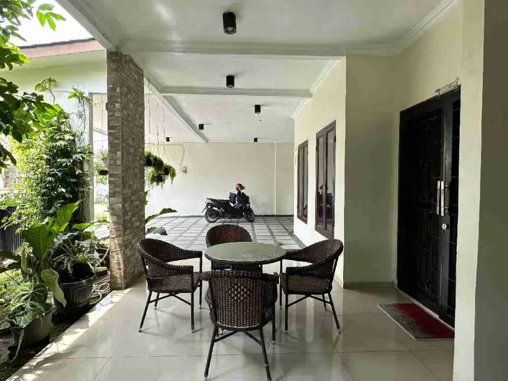 Rumah Mewah di Karya wisata Lebar 500m