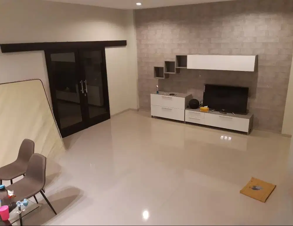 Dijual Rumah Masih Dihuni Di Singgasana Mekar Wangi Bandung