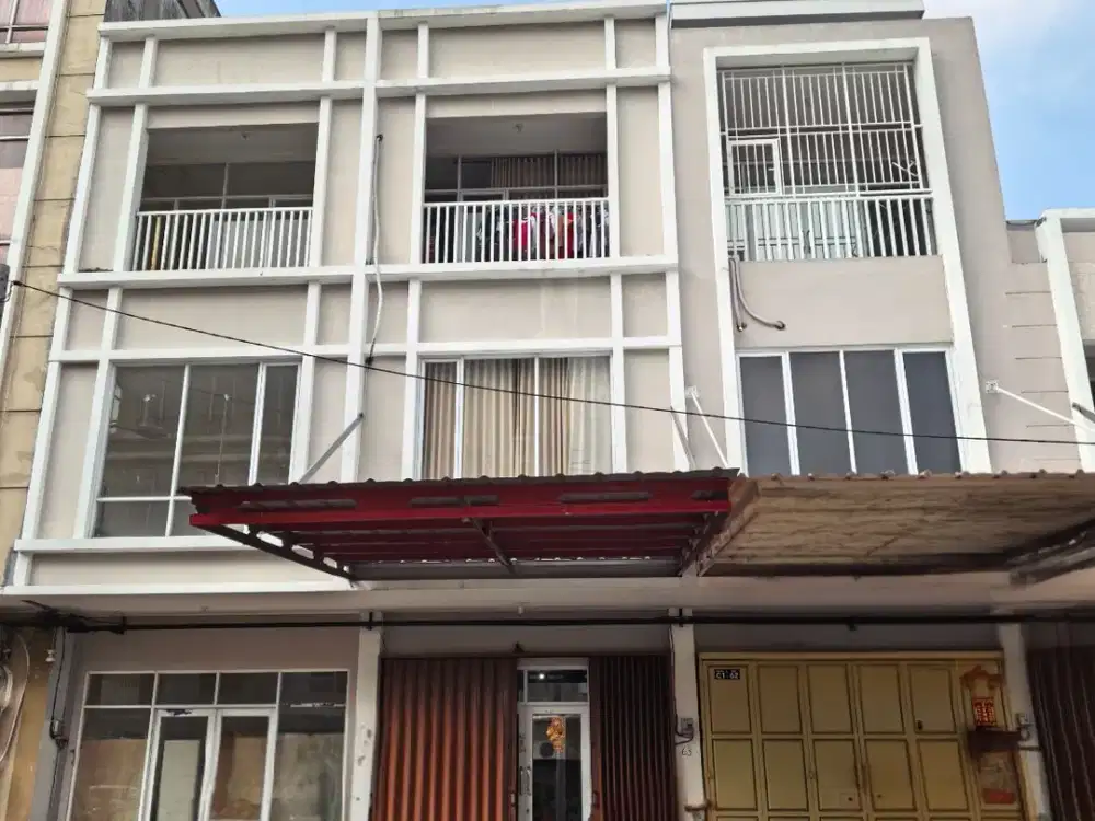 Ruko 3 Lantai Rapih Siap Pakai Golden Palm Jual Murah Siap AJB