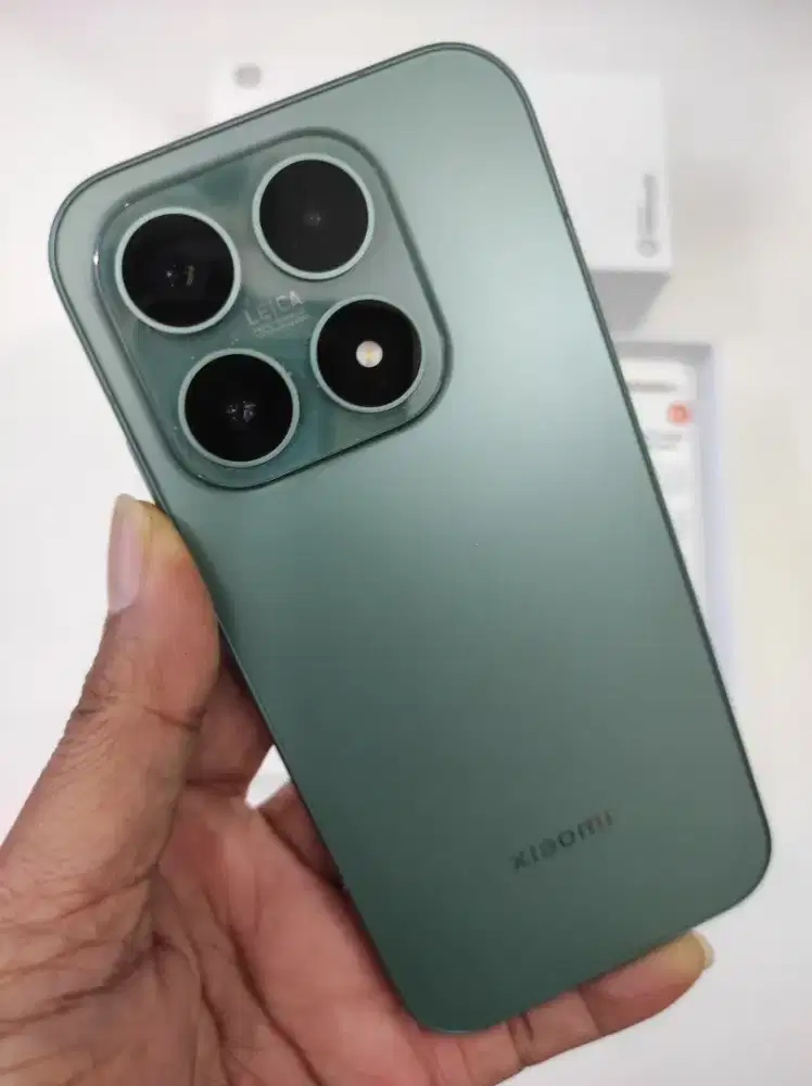 Xiaomi 17 basic Green 
Mulus 99%
Garansi Resmi
Ram 12/512
Fulset