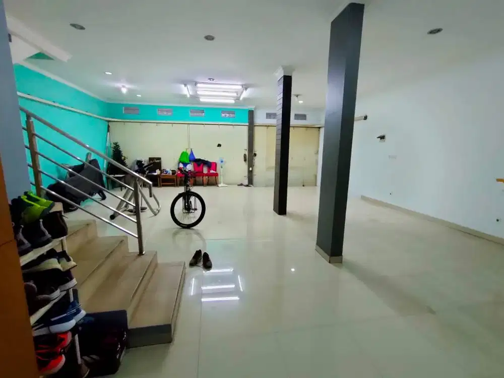 Ruang Usaha 2 Lantai Ancol Pusat Kota bisa digunakan usaha
