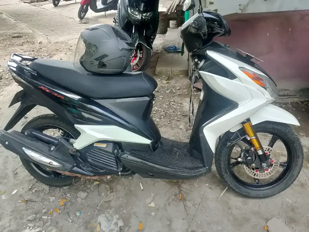Jual motor yamahan xeon 2010 mesin Alus body mulus