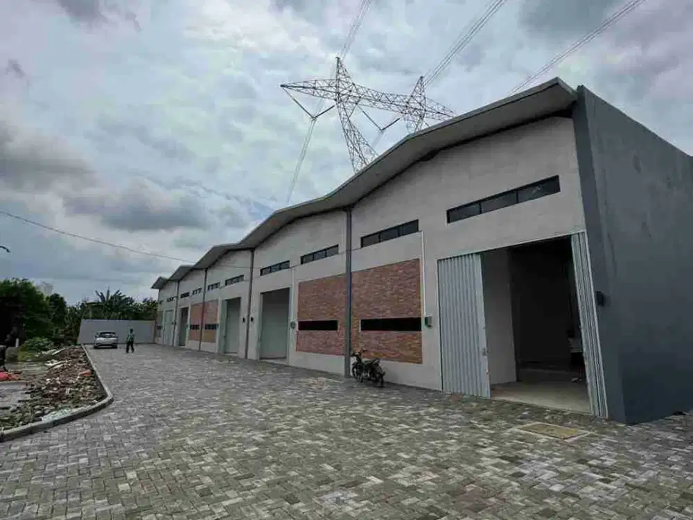 Di sewakan Gudang di Bsd Jl Raya Pagedangan Tangerang