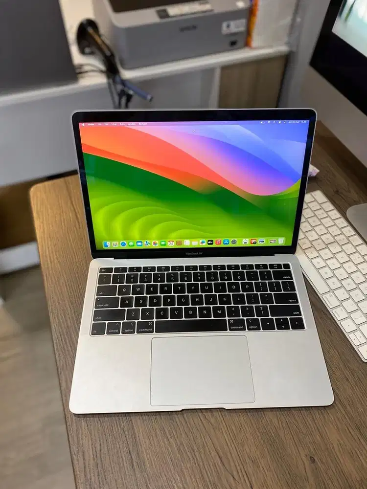 MACBOOK AIR 2019 13INCH RAM 8GB SSD 128GB MULUS
