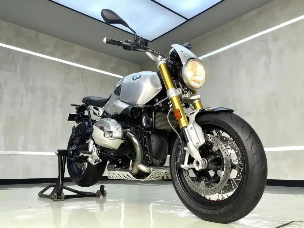 BMW R-NINE T 2017 MINERAL SILVER METALLIC