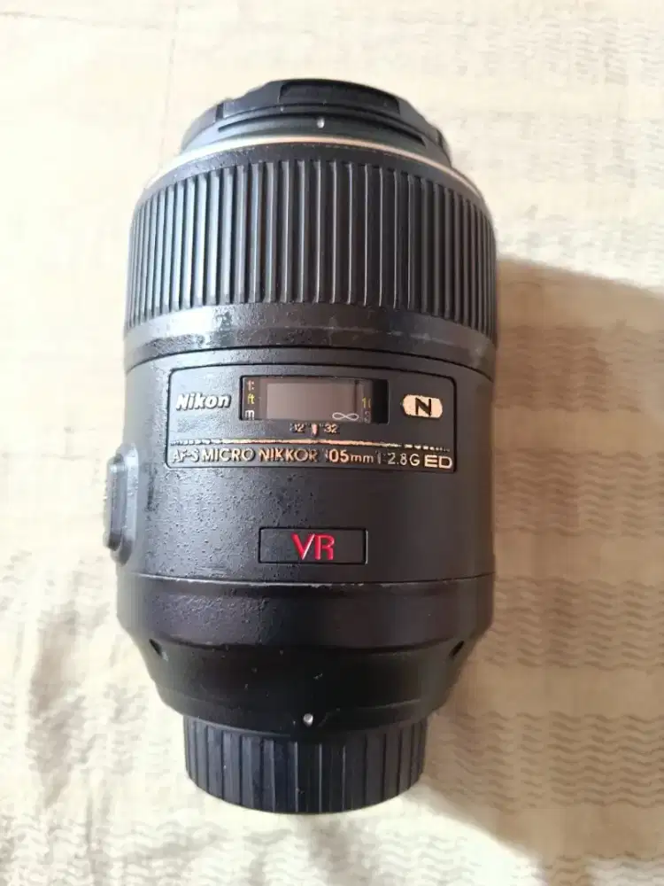 Lensa Nikkor 105 f2.8 N