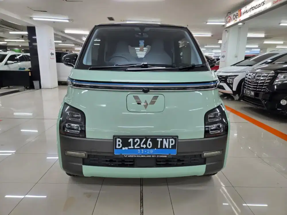 Wuling air ev long range 2023 hijau