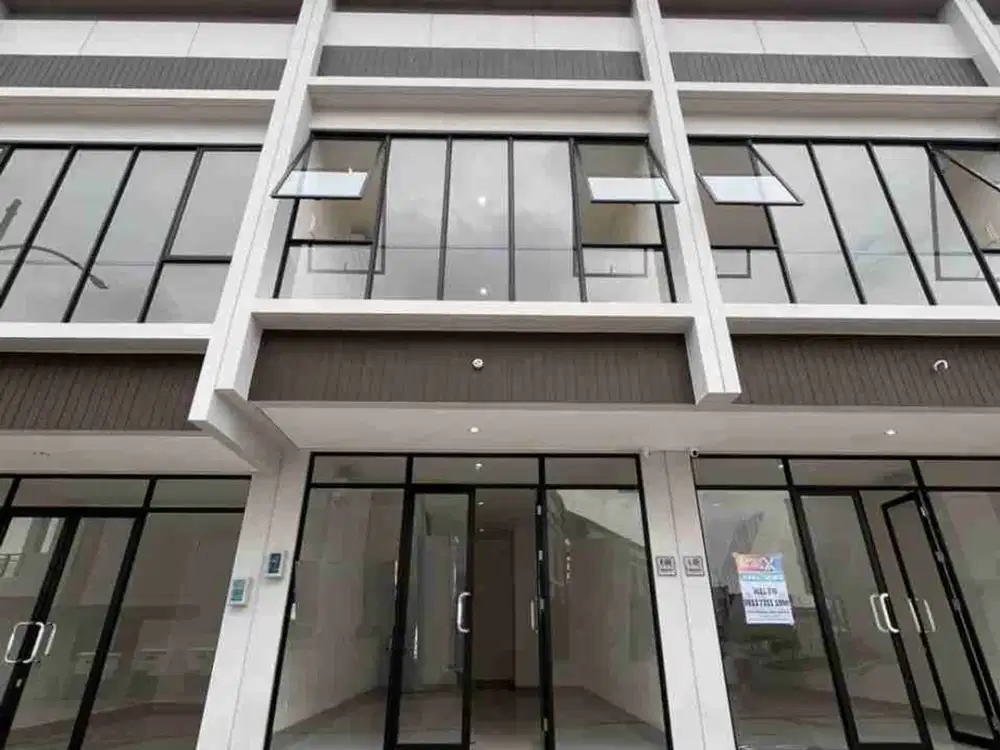 Dijual/ Disewakan Ruko Gandeng 3  Sorrento Grande East Gading Serpong Tangerang