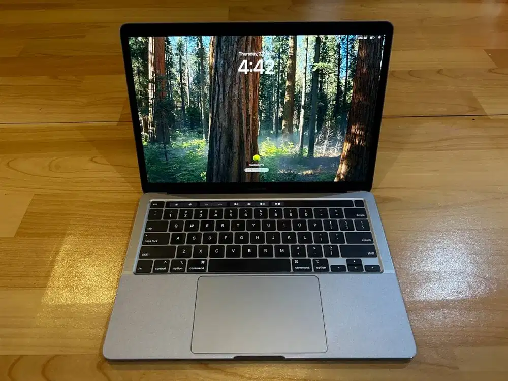 Macbook Pro 13 Inch 2020 (SALES - 8GB - 512 SSD)