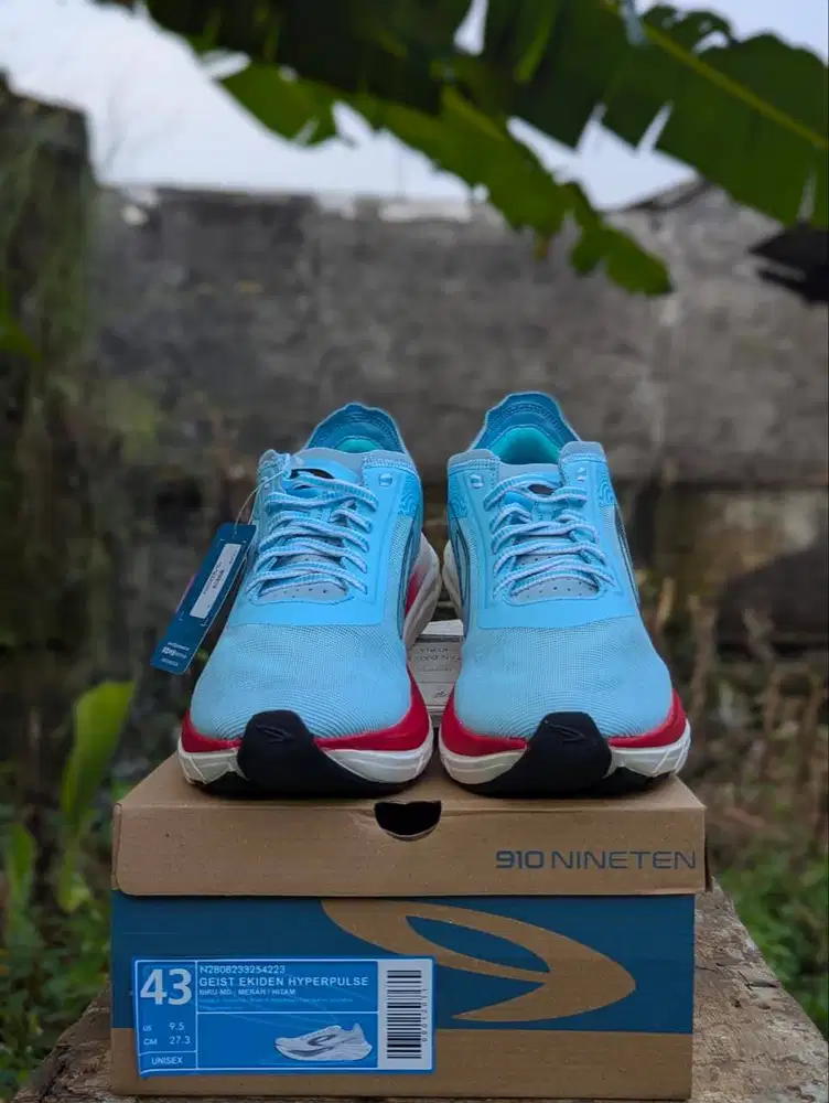 Sepatu Running 910 Geist Ekiden Hyperpulse - Biru Merah Hitam Size 43