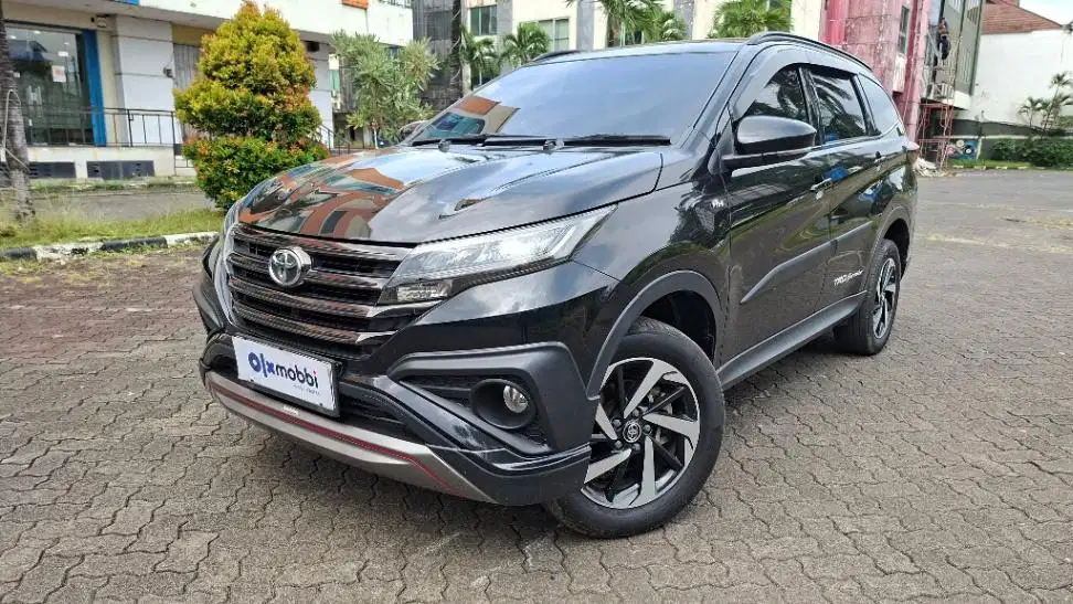 DP MURAH - Toyota Rush 1.5 TRD Sportivo 7 Bensin AT 2019 Hitam