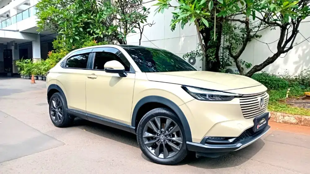 HONDA HRV 1.5 SE 2024 SAND KHAKI LIKE NEW