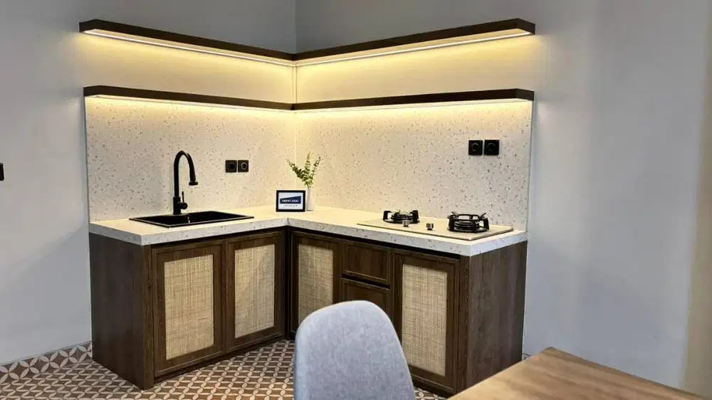 Kitchen Set Kombinasi Rotan Empat Kaki Interior